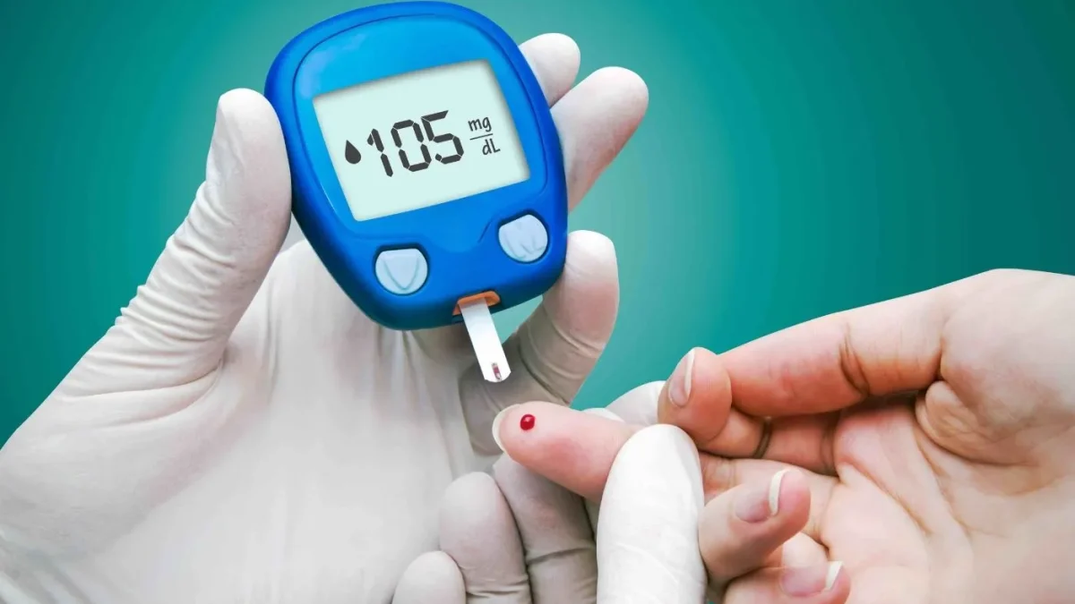 Blood glucose testing with meter